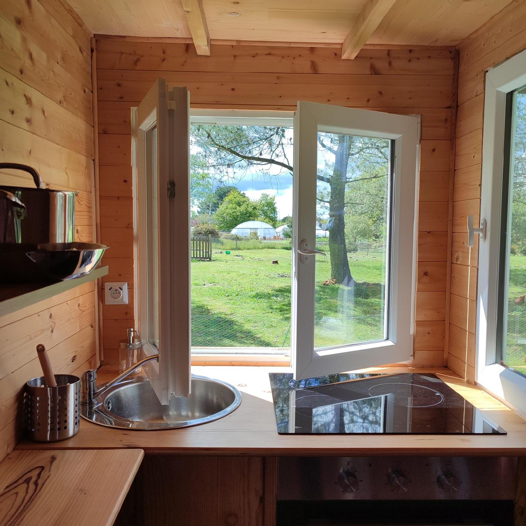 Nuit Insolite En Tiny House Questembert Exterior photo